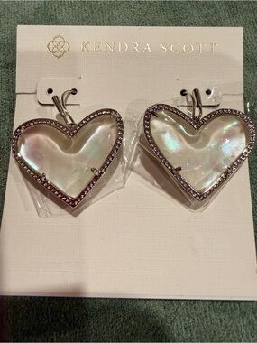 Kendra Scott | Silver Plated Iridescent Mother-of-Pearl Heart Earrings